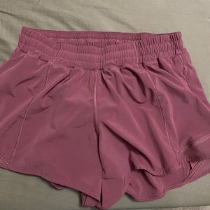 EUC Lululemon tracker shorts 4in size 10